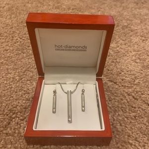 Necklace & Matching Earrings